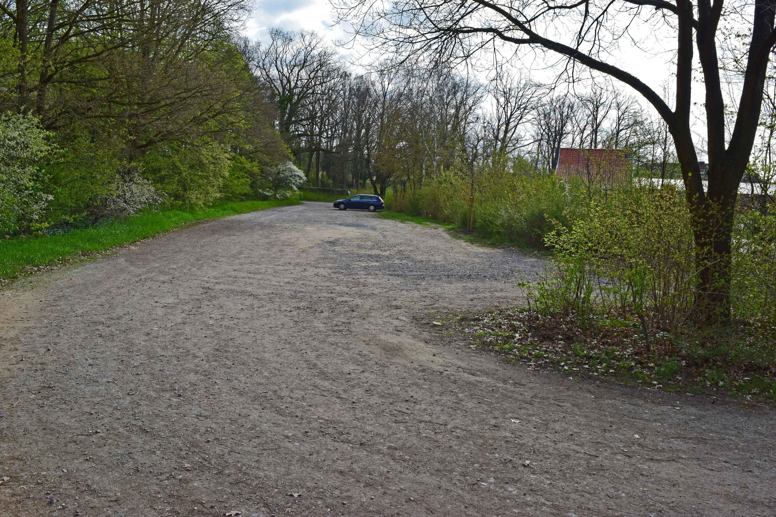 Parkplatz am Friedhof